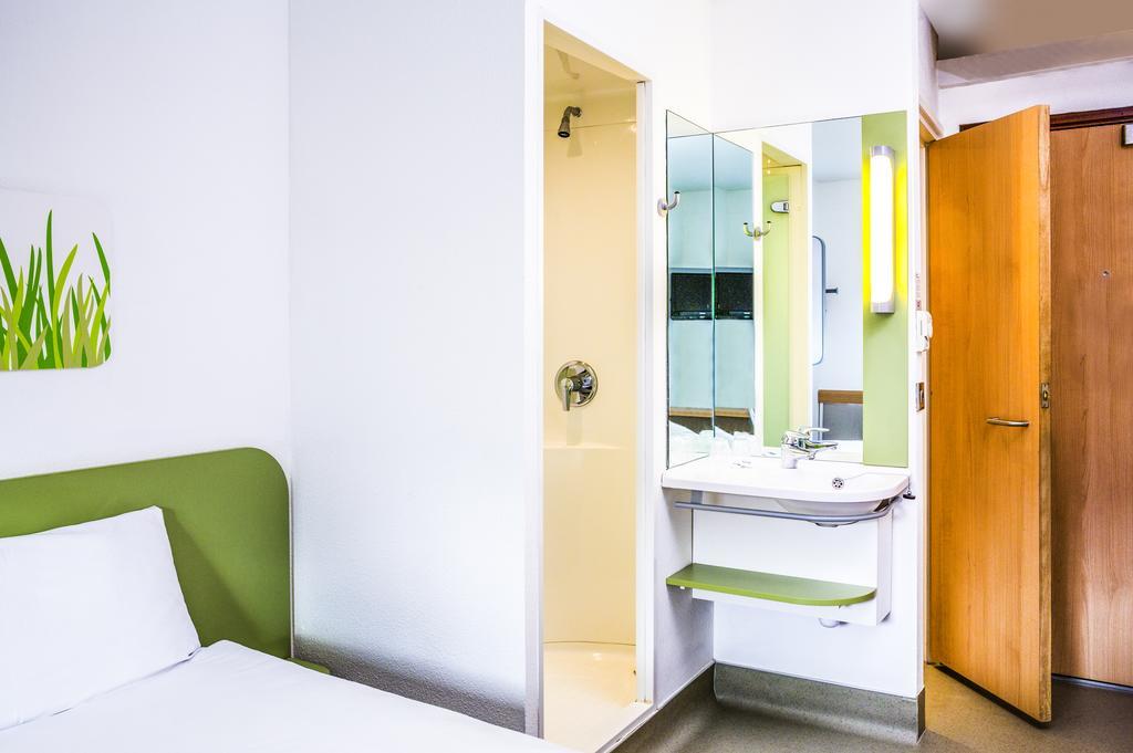 Ibis Budget Southampton Centre Bagian luar foto